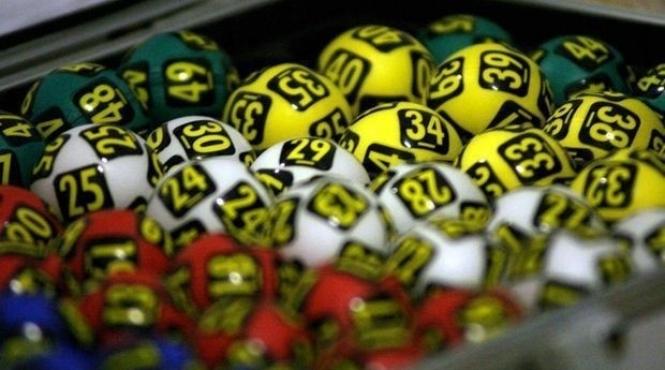 vesti excelente de la loteria romana report de peste 4 4 milioane de euro la loto 6 49 si de 1 84 milioane de euro la joker