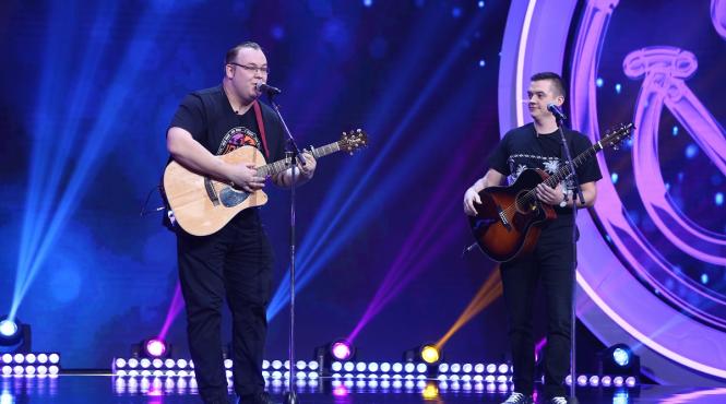 cheloo propunere pentru o trupa de la iumor mi am facut casa de discuri si vreau sa fiti primii mei artisti