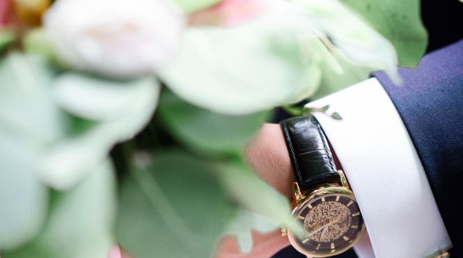 ceasuri pentru costumele de nunta ce ceas s ar potrivi pentru barbati la cea mai importanta zi din viata femeii