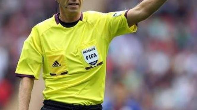 uefa a anuntat numele arbitrului finalei europa league de la baku