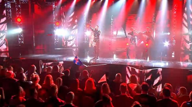 incredibil concurentii islandezi pentru eurovision s au prezentat pe tocuri si in costumatii bdsm din latex