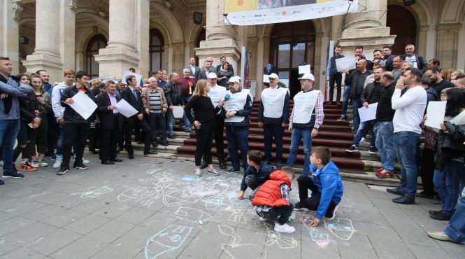 actiune bomba a umanistilor doctrinele politice expirate duse la muzeu