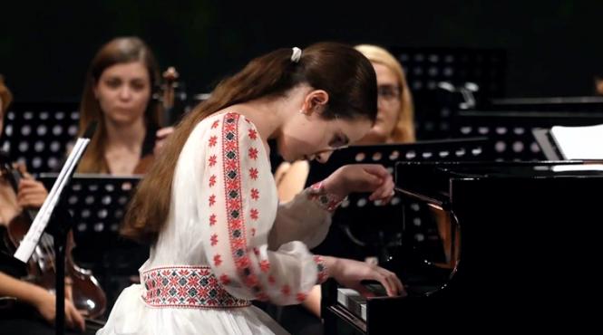 eva garet copilul minune al pianisticii romanesti protagonista turneului citadele muzicale 8