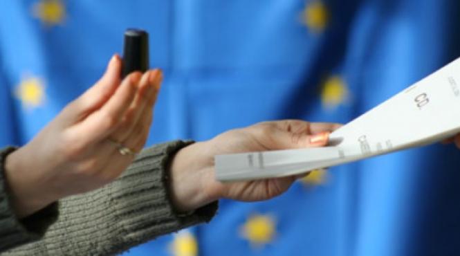 europarlamentare 2019 iohannis cere autoritatilor sa asigure toate conditiile de vot inclusiv prelungirea programului dupa ora 21 00