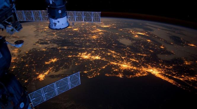 doi cosmonauti rusi au iesit pe orbita pentru a curata hublourile statiei spatiale internationale