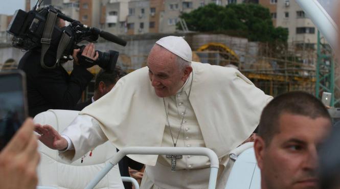 papa francisc a ajuns la palatul patriarhiei