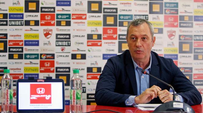 soc la dinamo mircea rednic a plecat cine ar putea fi noul antrenor