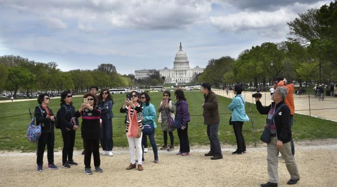china ii loveste pe americani cu turistii