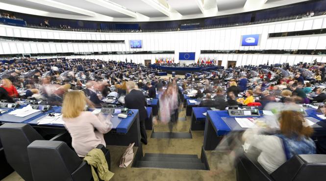 un milion de romani nu sunt reprezentati de nimeni in noul parlament european