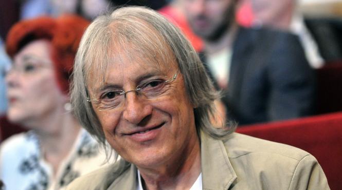informatii noi despre mihai constantinescu e scos de la aparate si respira singur