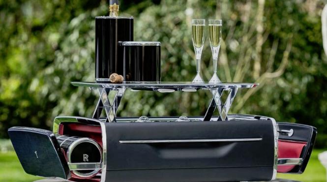 accesoriu la pret de limuzina