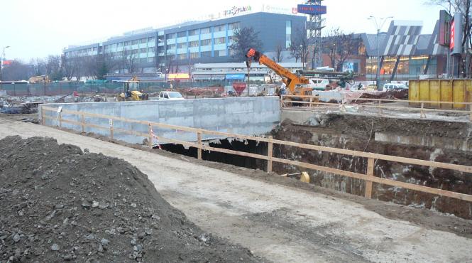 primarul sectorului 6 in vizita pe santierul de la metrou