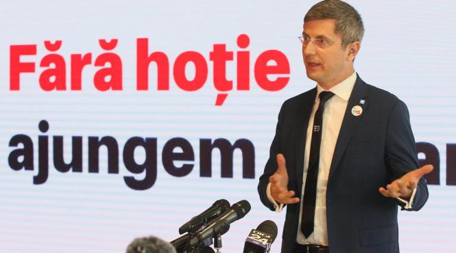 acuzatii in usr cu privire la bani negri din campania electorala