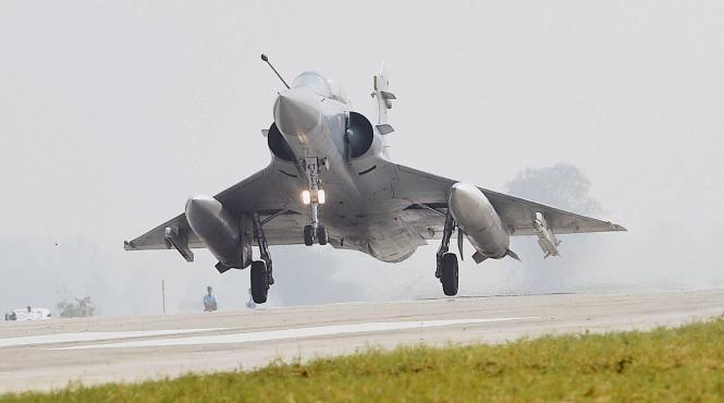 germania unul din cei doi piloti ai avioanelor eurofighter prabusite a decedat