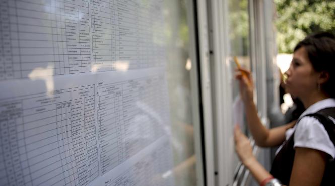 evaluarea nationala peste 106 000 de candidati au obtinut medii mai mari sau egale cu 5