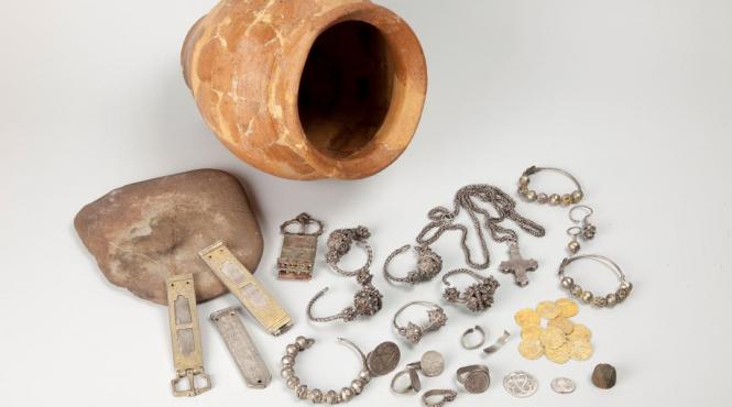 expozitia principatele romane in perioada construirii manastirii batalha