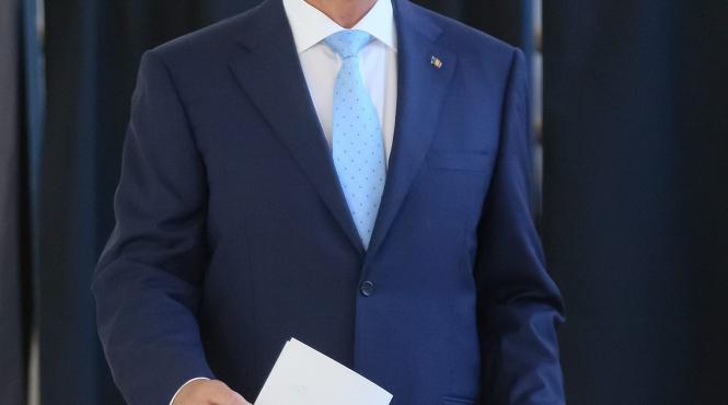 referendumul lui iohannis validat ccr subliniaza ca este unul consultativ