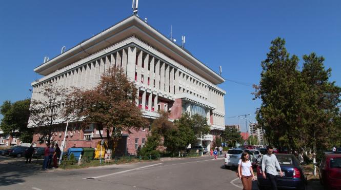 peste 6 000 de locuri la politehnica din capitala