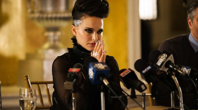 o vara pop spectaculoasa cu natalie portman si jude law in vox lux