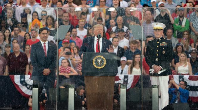 trump a asistat la prima parada militara de 4 iulie de la washington d c