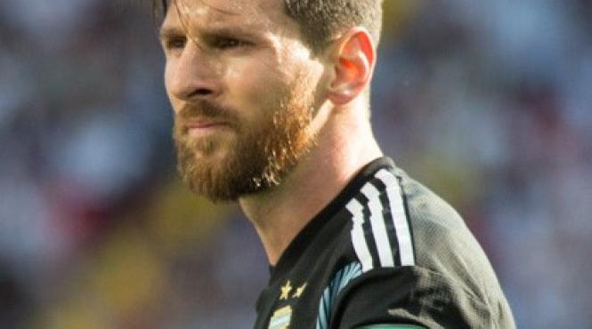 messi a vazut cartonasul rosu in finala mica a copei america