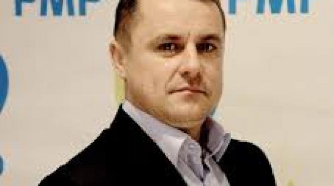 primarul orasului ulmeni a renuntat la pensia speciala cu declaratie la notar