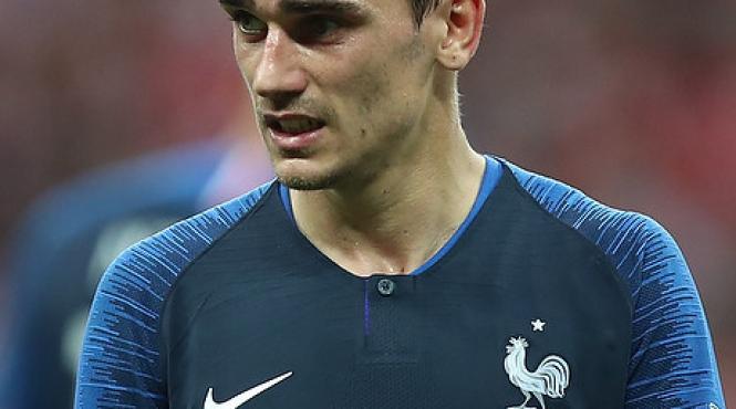 surpriza la barcelona ce numar si a ales antoine griezmann noul jucator al catalanilor