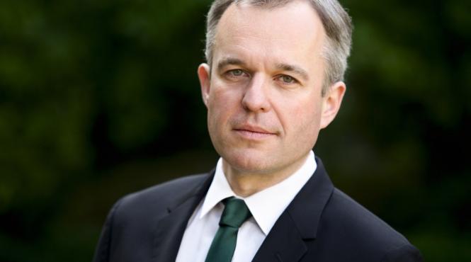 ministrul francez pentru tranzitia ecologica demisioneaza dupa ce a fost acuzat de cheltuieli excesive