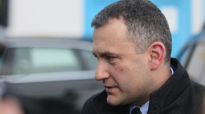 tupeu 2 in 1 paraditorul onea vrea sa fie si procuror si avocat