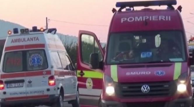 o femeie si doua fetite au ajuns la spital in urma unui accident rutier pe dn 24d