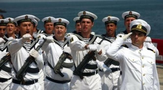 se fac ultimele pregatiri pentru ziua marinei