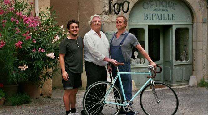 secretul lui raoul taburin taburin o poveste fermecatoare despre biciclete si sindromul impostorului de la scenaristul filmului amelie