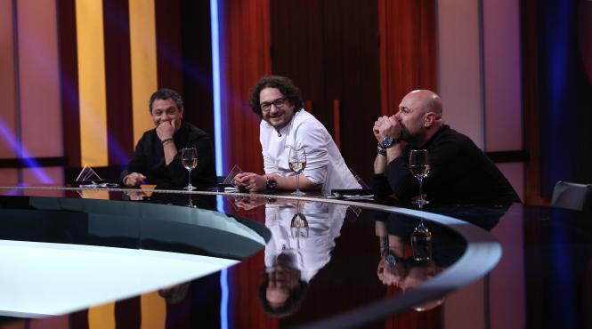 un fost cadru militar un sofer de tir si o stewardesa in focul auditiilor la chefi la cutite