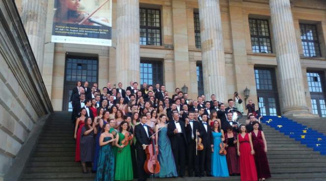 concertul orchestrei romane de tineret cu dirijor michael sanderling la festivalul enescu