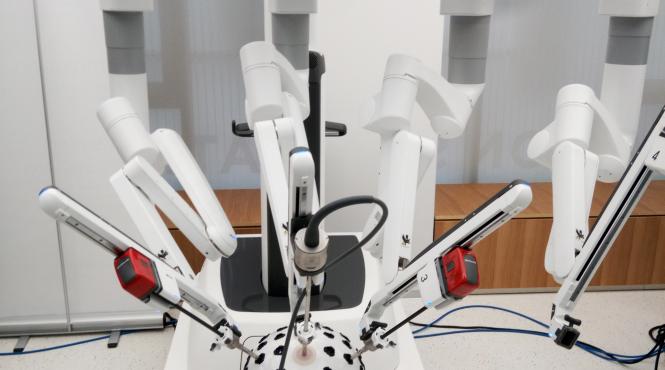 medicina sf doctorii din romania pot opera cu ajutorul robotilor