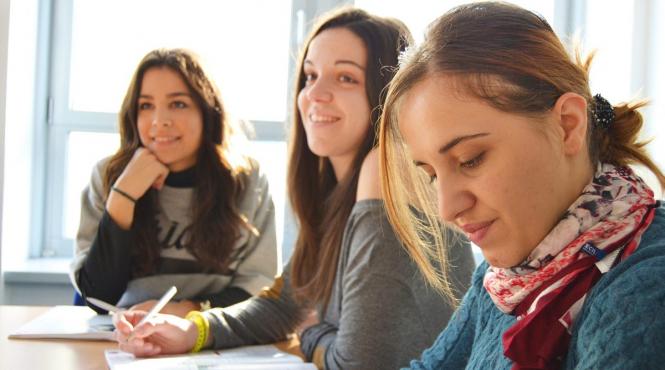 elevii concep un formular contra abuzurilor in scoli