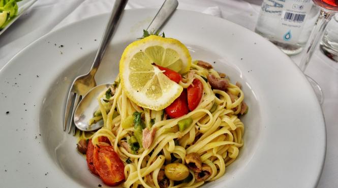 tot ce trebuie sa stii despre combinatiile alimentare ca sa nu te ingrasi si sa ai o digestie usoara