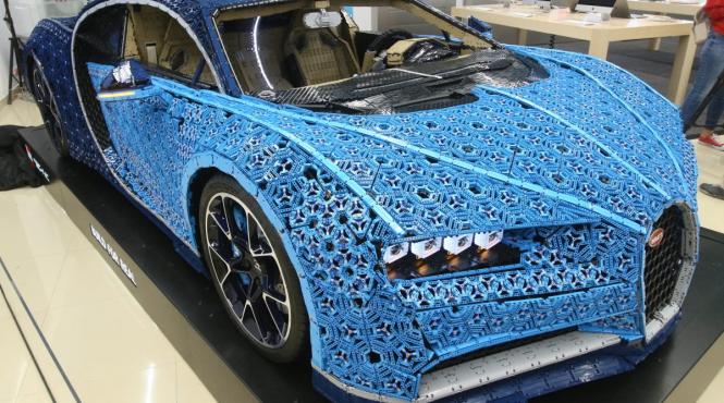 bolid din piese lego acum si in romania