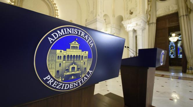 campania pentru alegerile prezidentiale a inceput 14 candidati lupta pentru functia de sef al statului