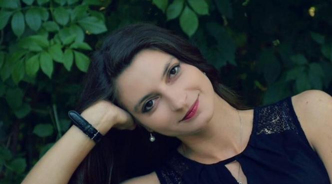 larisa enache pasiunea mea pentru teatru e echilibrul meu constant asta nu dispare