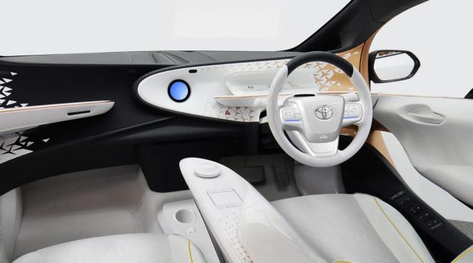 electrica si autonoma lq toyota inteligenta