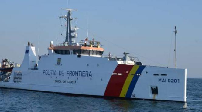 bunuri contrafacute in valoare de peste 258 000 lei confiscate de garda de coasta in portul maritim