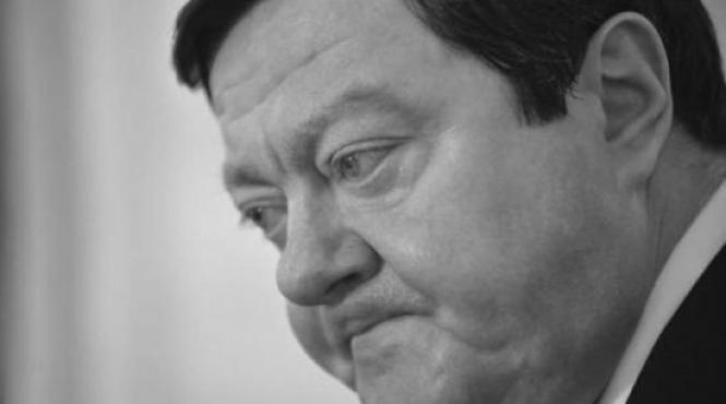 moment de reculegere in parlament in memoria fostului politician sorin frunzaverde