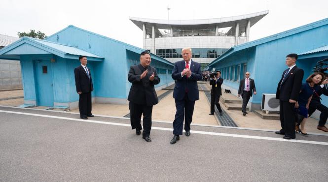 kim jong un ii da cu flit lui donald trump