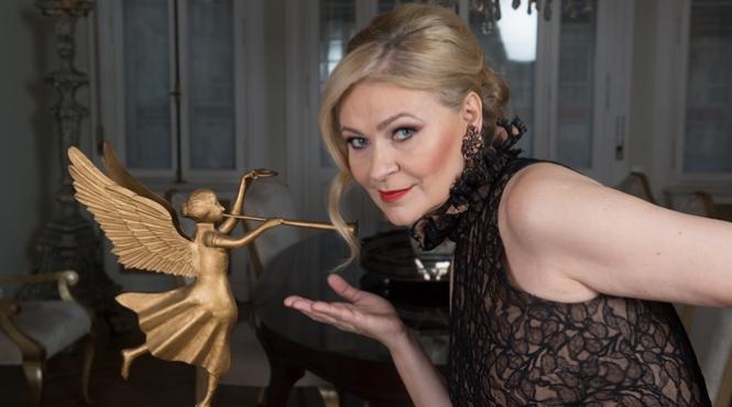 cele trei dive pe o scena cu istorie din romania ruxandra donose teodora gheorghiu si ileana tonca in concert la palatul cultural din arad