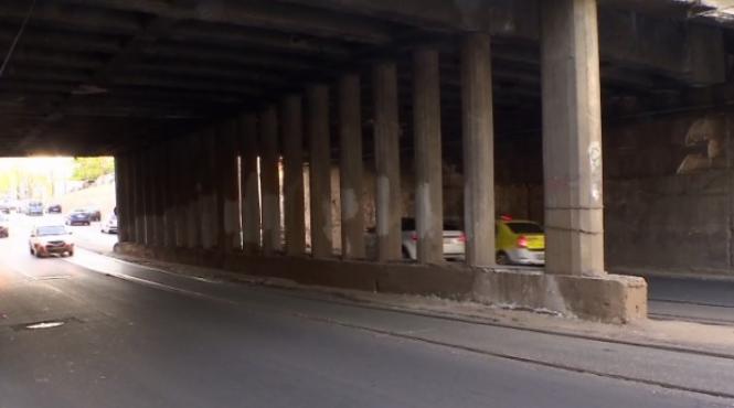 lucrarile la podul constanta se realizeaza doar pe timpul noptii