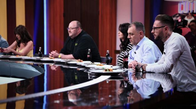 finalistii chefi la cutite coplesiti de tensiune nici macar nu pot spune ca sunt emotionat sunt terminat