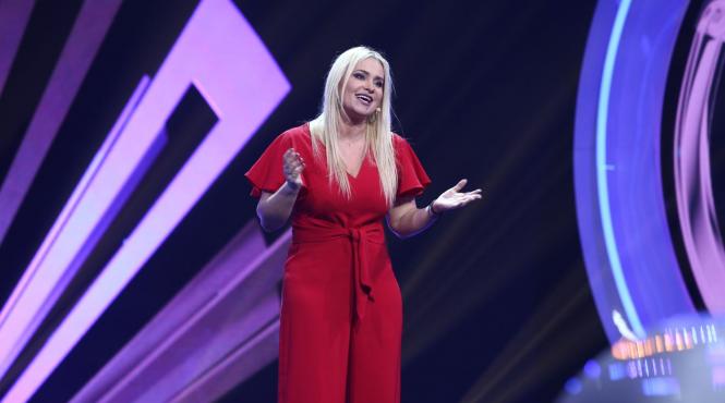 editie speciala iumor cu cele mai bune momente de roast din sezoanele 6 si 7