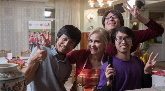 paula chirila si catalina mihai joaca in noul sezon al serialului de comedie mangalita