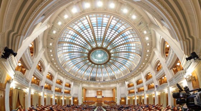 ziua z in care toata clasa politica spera sa l lase pe ludovic orban cu ochii n soare